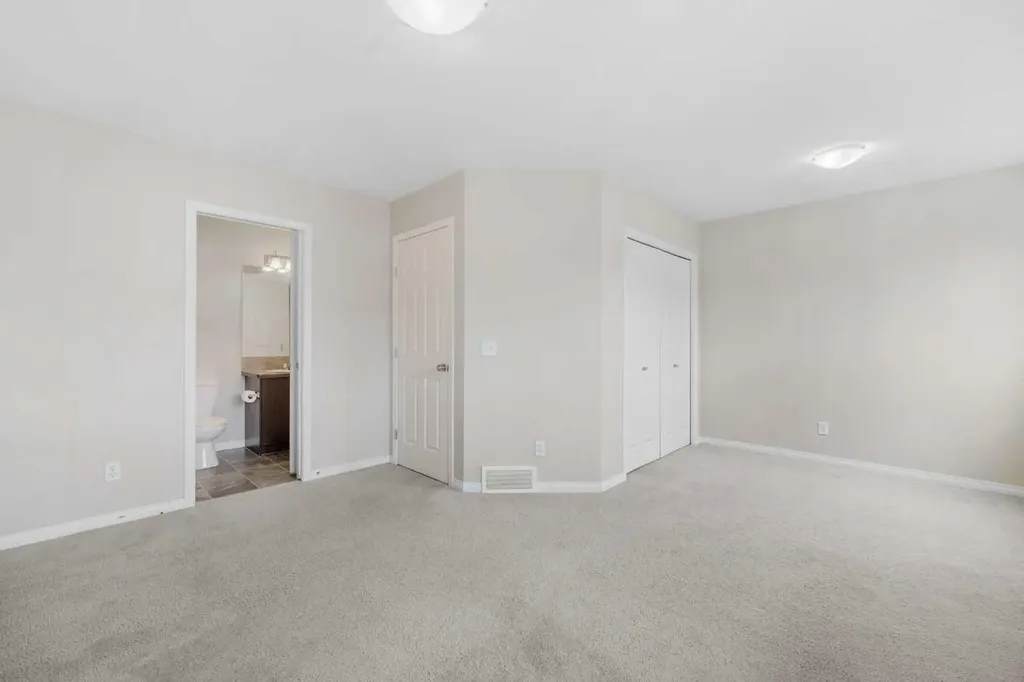 111 Tarawood Lane NE Calgary AB T3J 0H1