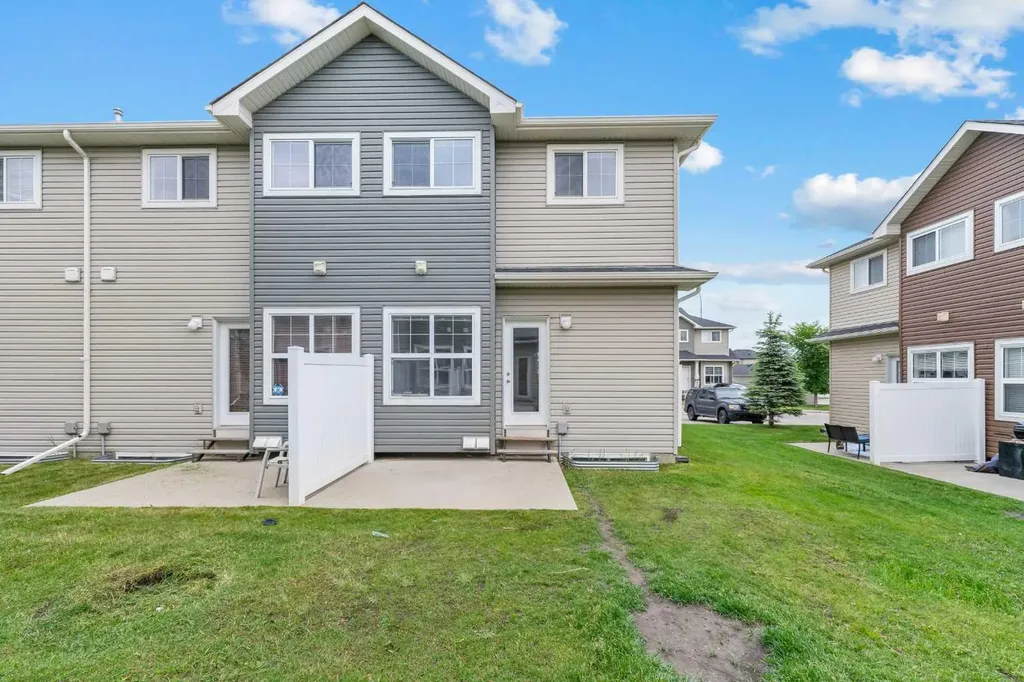 111 Tarawood Lane NE Calgary AB T3J 0H1