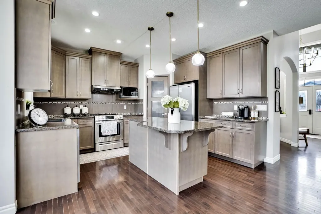 117 Hawkmere Place Chestermere AB T1X 0C6