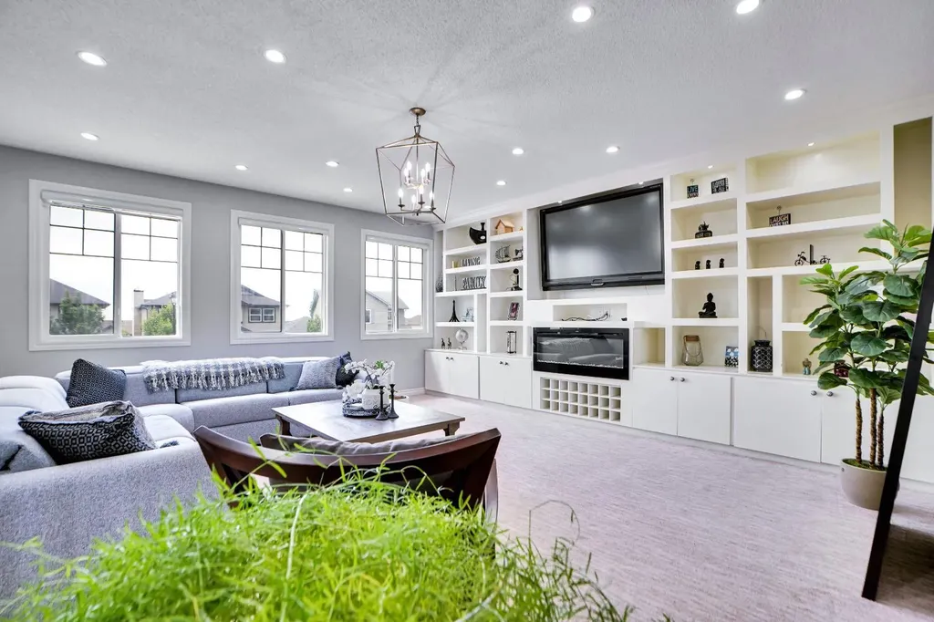 117 Hawkmere Place Chestermere AB T1X 0C6