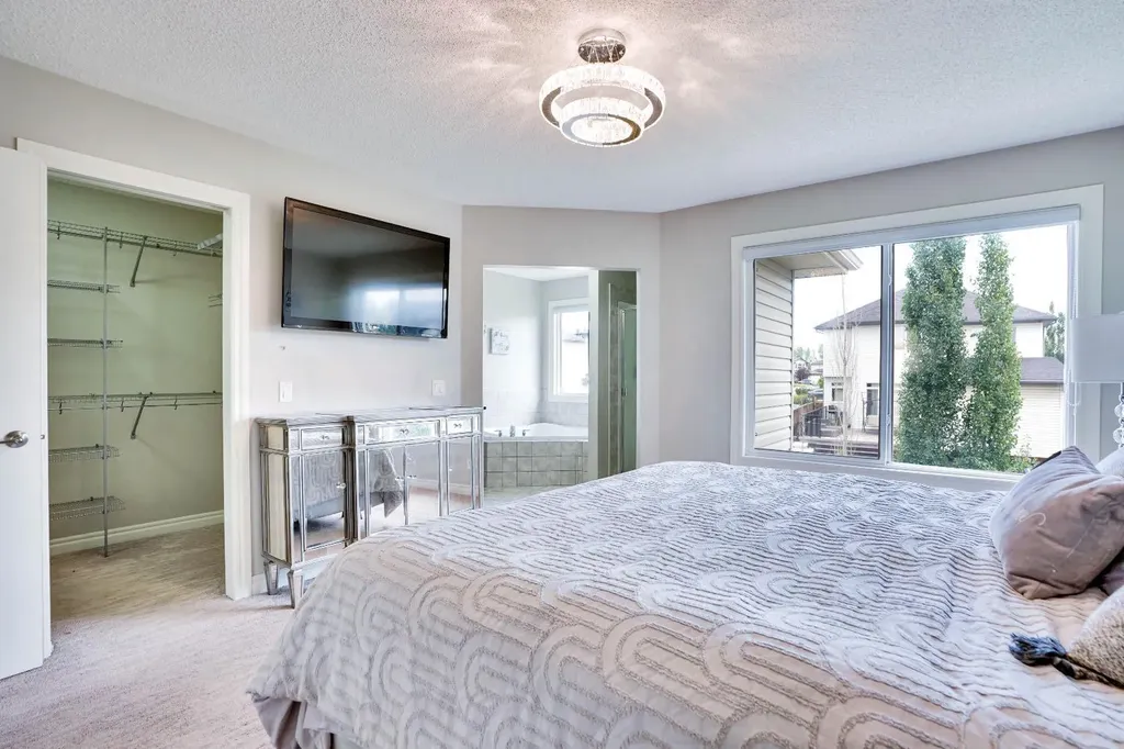 117 Hawkmere Place Chestermere AB T1X 0C6