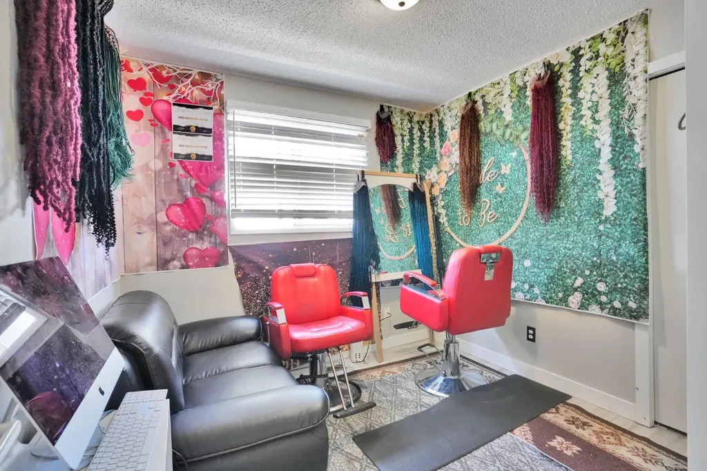 43 Maranda Close NE Calgary AB T2A 3E7
