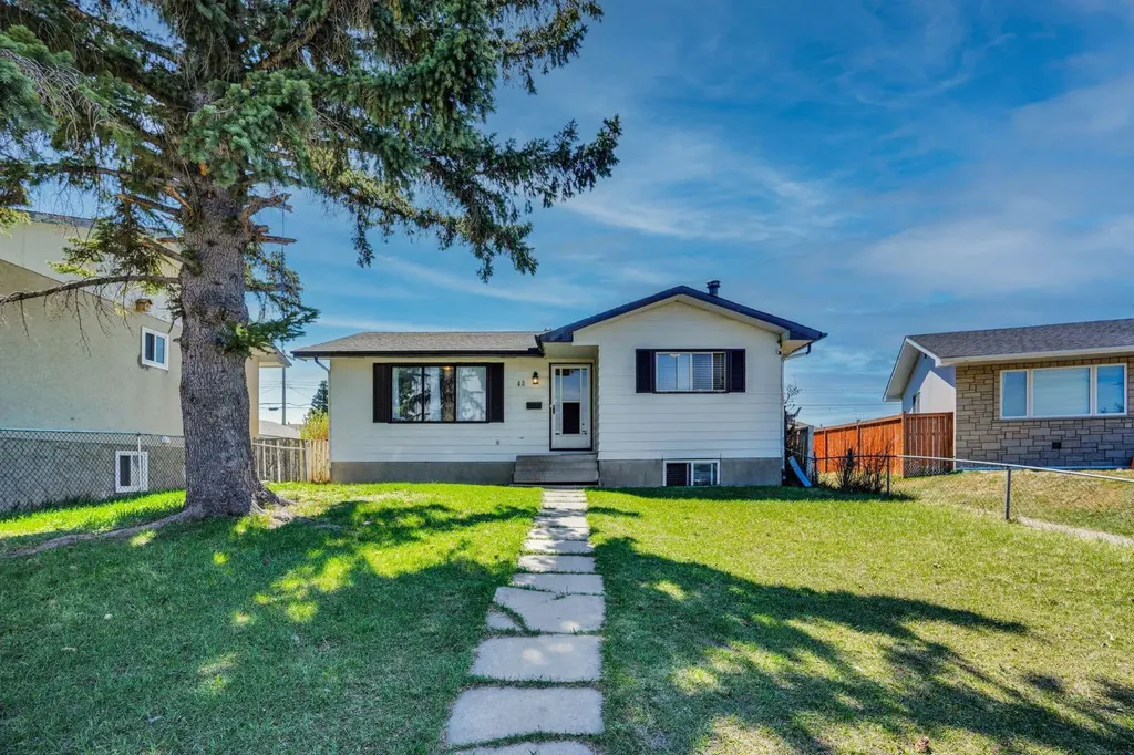 43 Maranda Close NE Calgary AB T2A 3E7