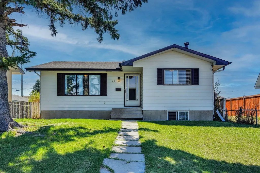 43 Maranda Close NE Calgary AB T2A 3E7