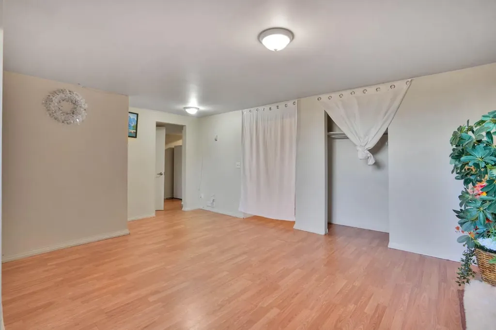 43 Maranda Close NE Calgary AB T2A 3E7