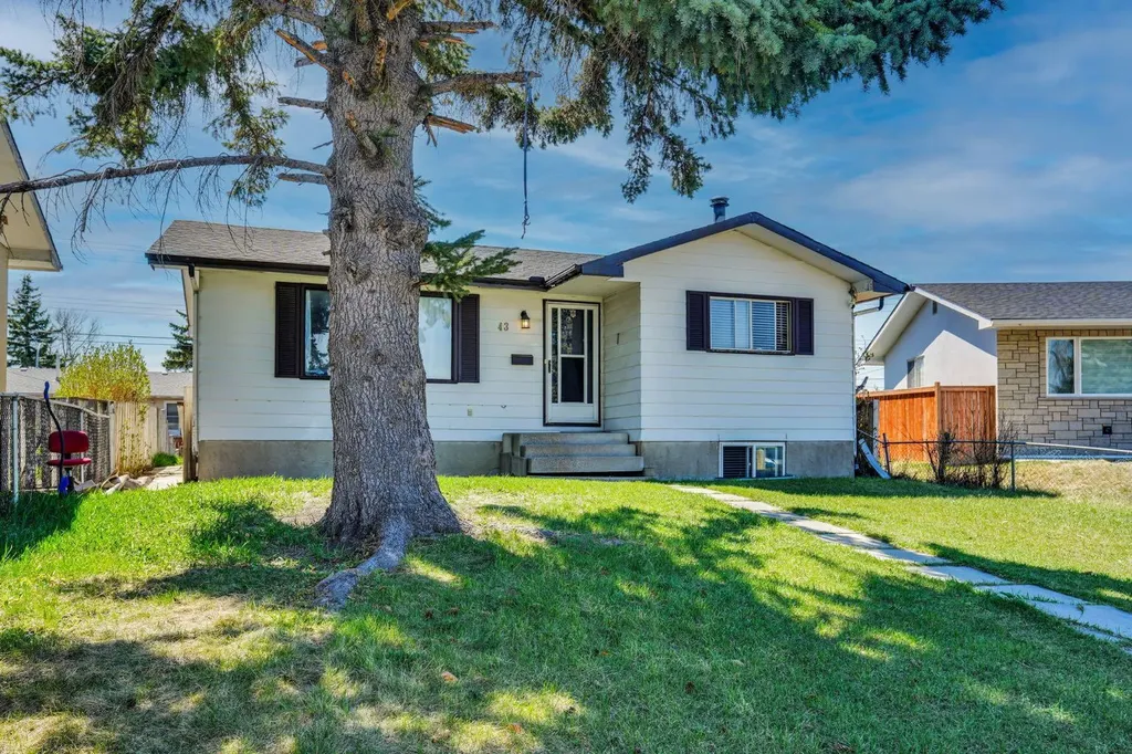 43 Maranda Close NE Calgary AB T2A 3E7