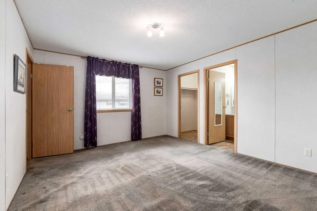 99 Arbour Lake Road NW Calgary AB T3G 4E4