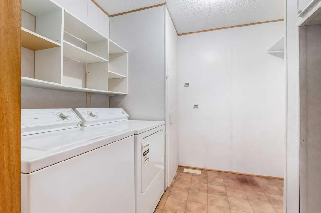 99 Arbour Lake Road NW Calgary AB T3G 4E4