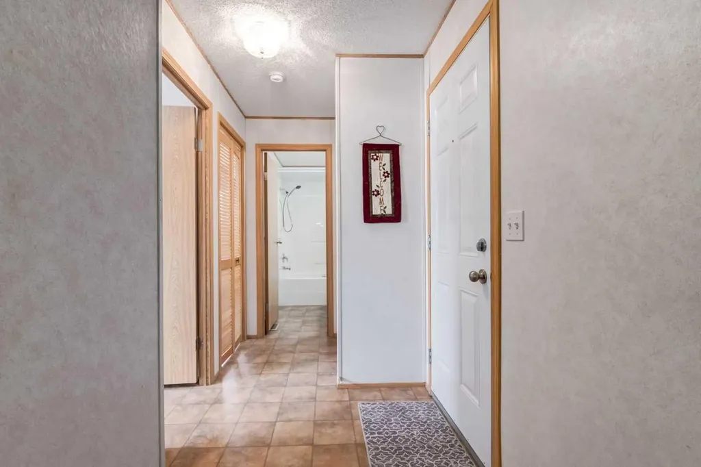 99 Arbour Lake Road NW Calgary AB T3G 4E4