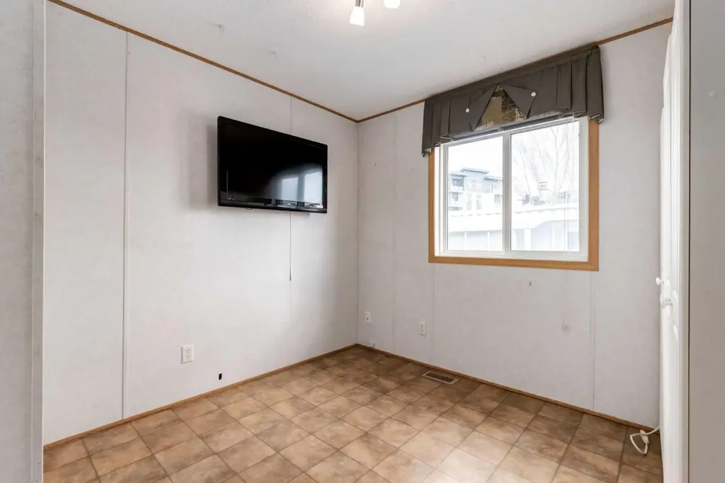 99 Arbour Lake Road NW Calgary AB T3G 4E4