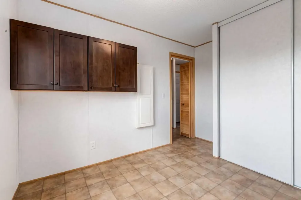 99 Arbour Lake Road NW Calgary AB T3G 4E4
