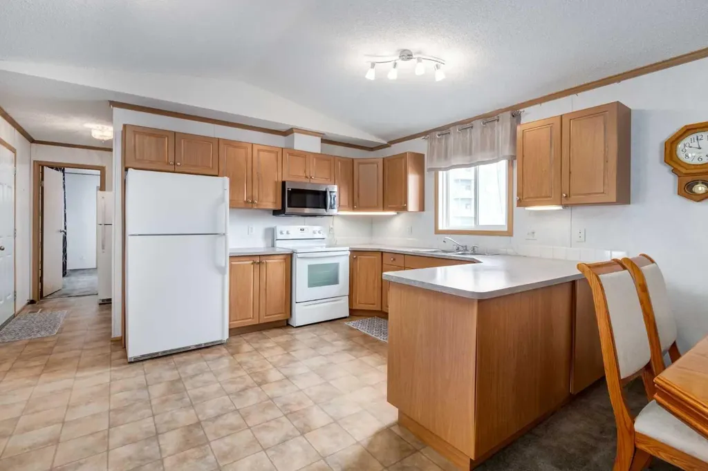 99 Arbour Lake Road NW Calgary AB T3G 4E4