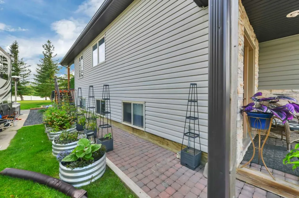 25074 South Pine Lake Road Rural Red Deer County AB T0M1S0