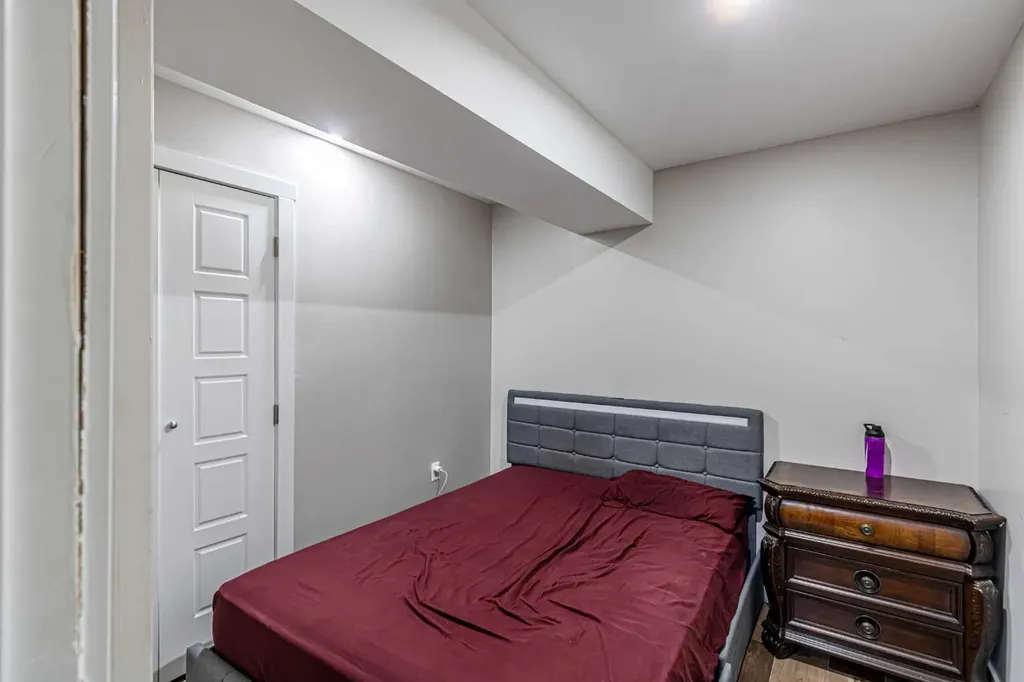 183 West Creek Landing Chestermere AB T1X 1R8
