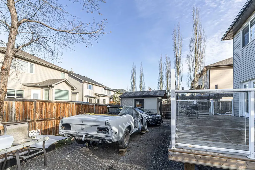 183 West Creek Landing Chestermere AB T1X 1R8