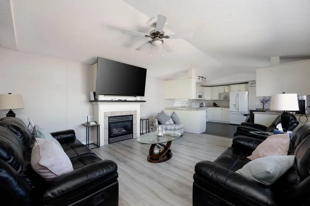 144 Mitchell Drive Fort Mcmurray AB T9K2P1