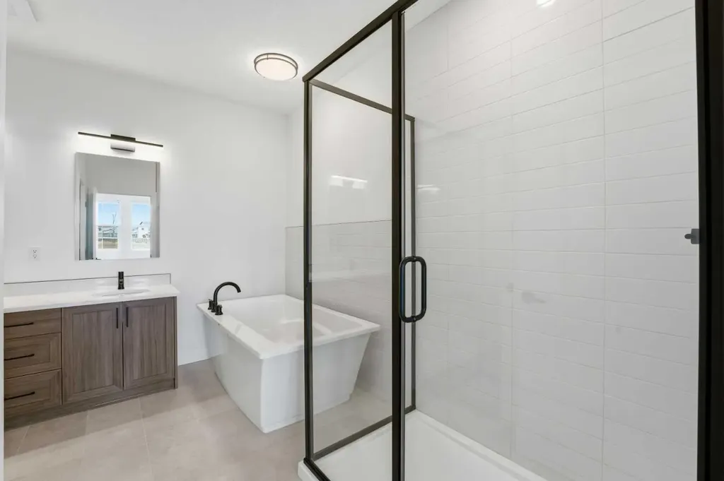 15 Coopersfield Link SW Airdrie AB T4B 5P5