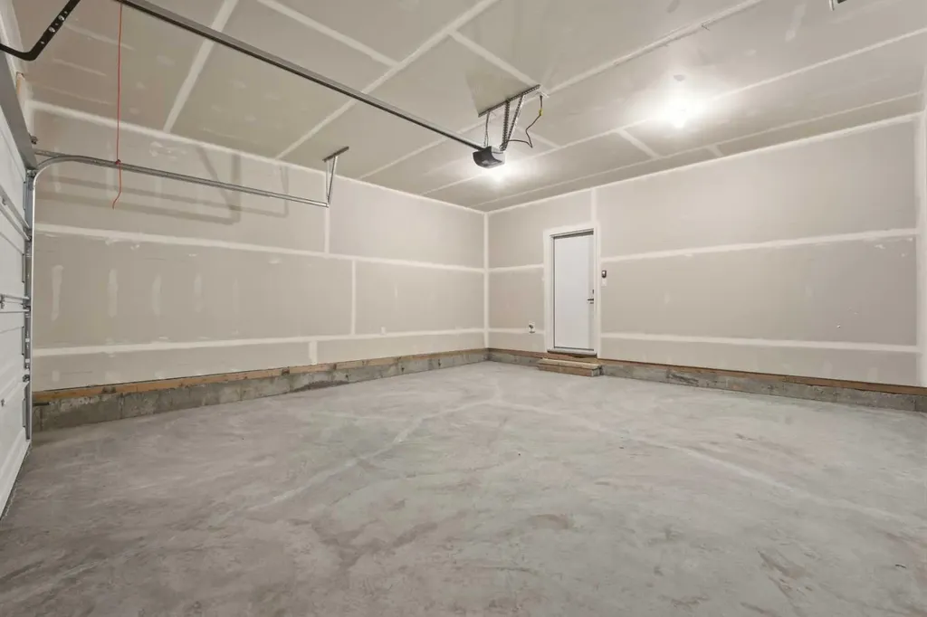 15 Coopersfield Link SW Airdrie AB T4B 5P5