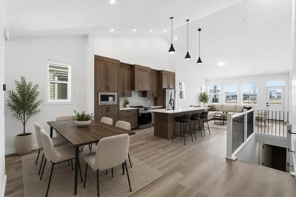 15 Coopersfield Link SW Airdrie AB T4B 5P5