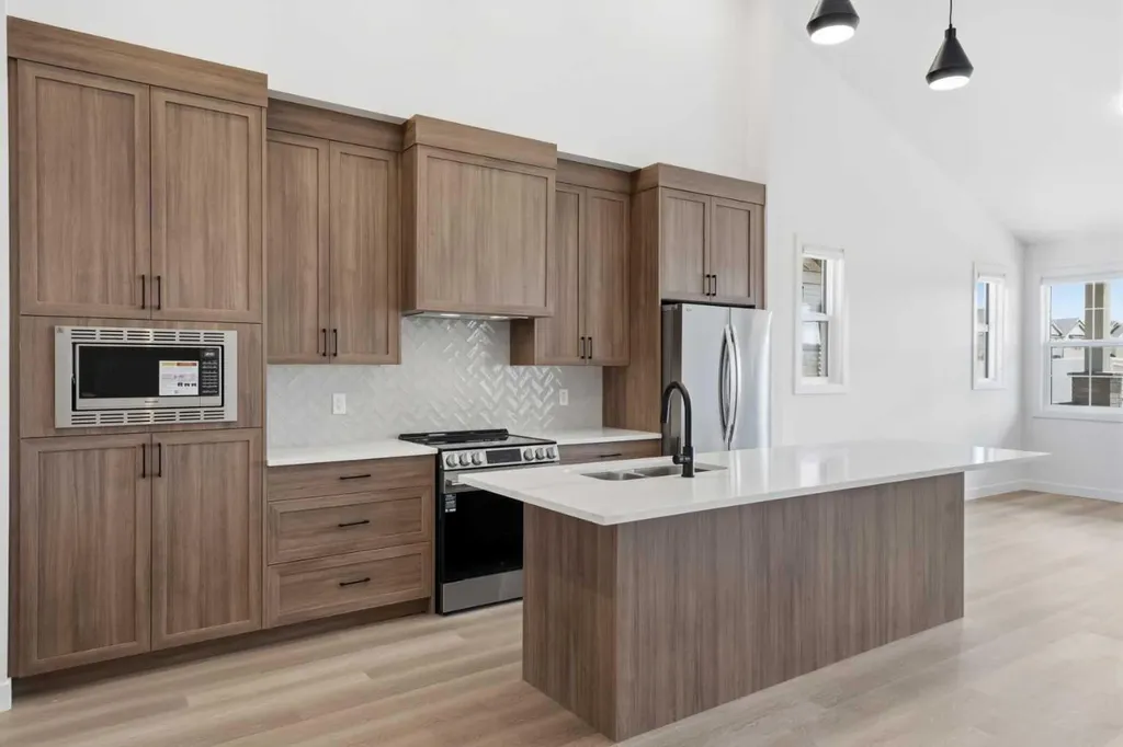 15 Coopersfield Link SW Airdrie AB T4B 5P5