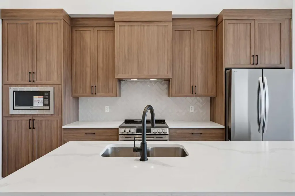 15 Coopersfield Link SW Airdrie AB T4B 5P5