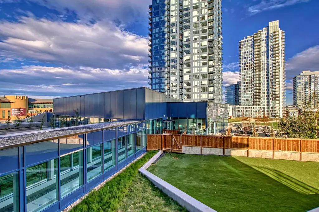 530 3 Street SE Calgary AB T2G2L8