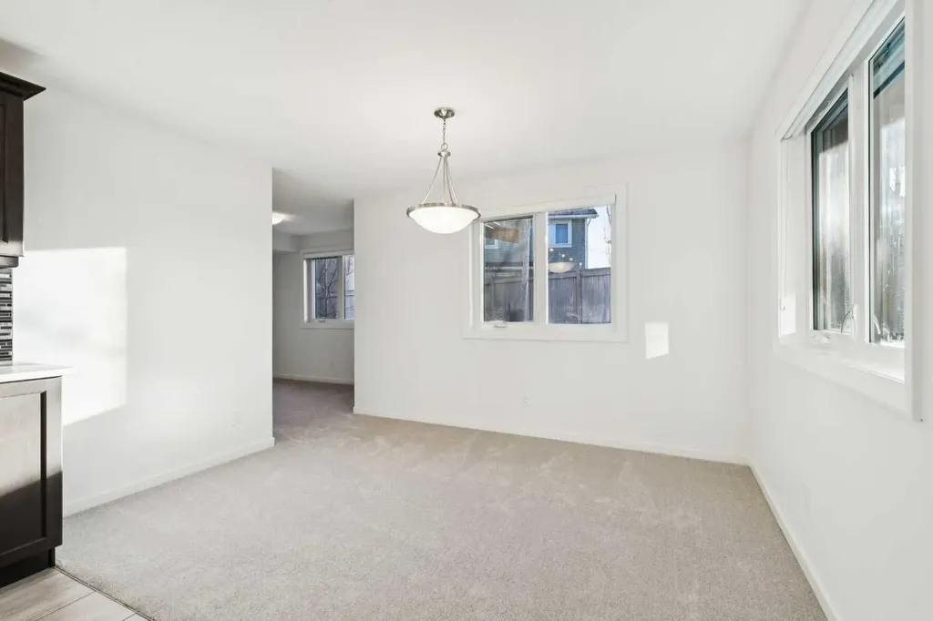 402 Kincora Glen Road NW Calgary AB T3R 0V2