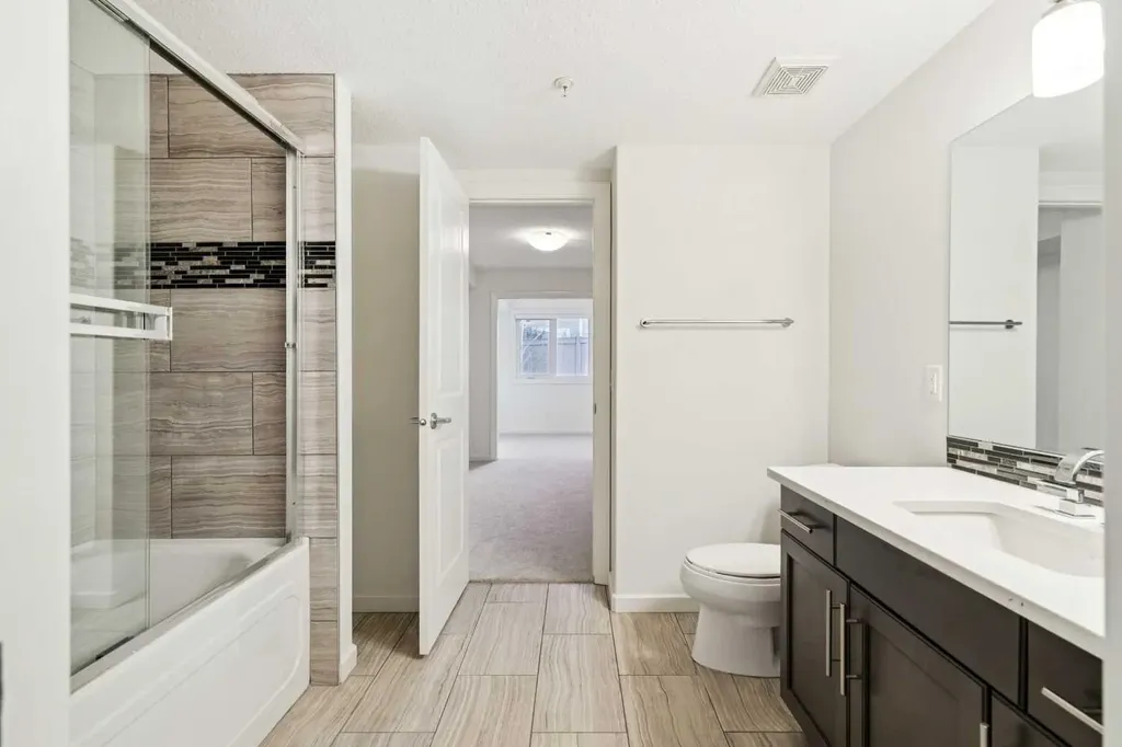 402 Kincora Glen Road NW Calgary AB T3R 0V2