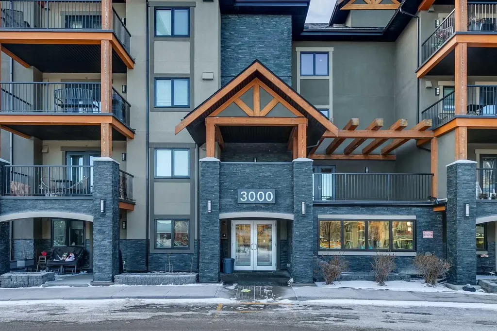 402 Kincora Glen Road NW Calgary AB T3R 0V2