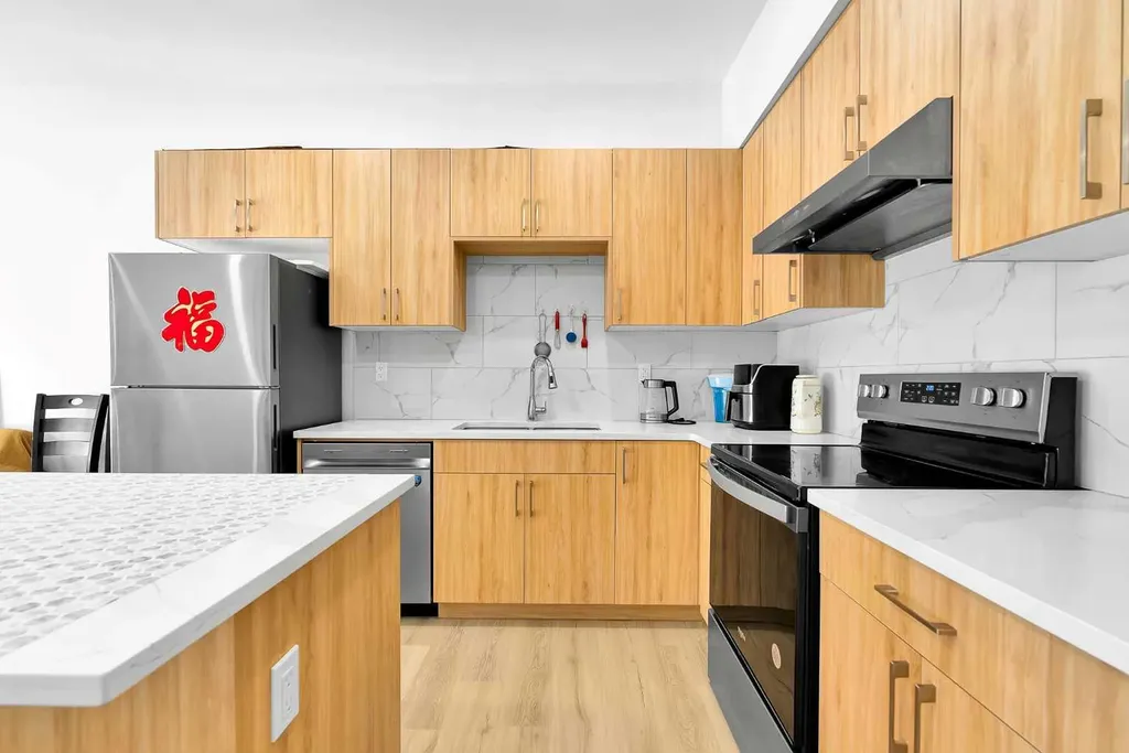 5023 North Haven Drive NW Calgary AB T2K 2K5
