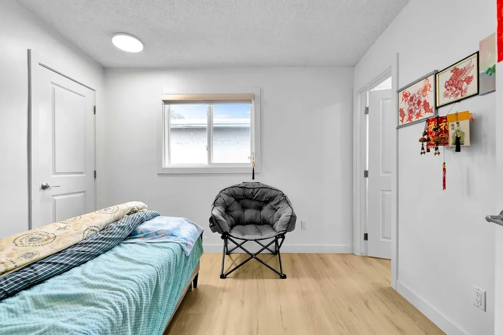 5023 North Haven Drive NW Calgary AB T2K 2K5