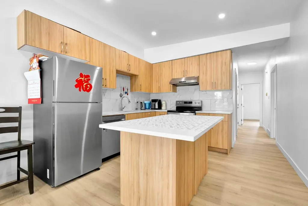 5023 North Haven Drive NW Calgary AB T2K 2K5