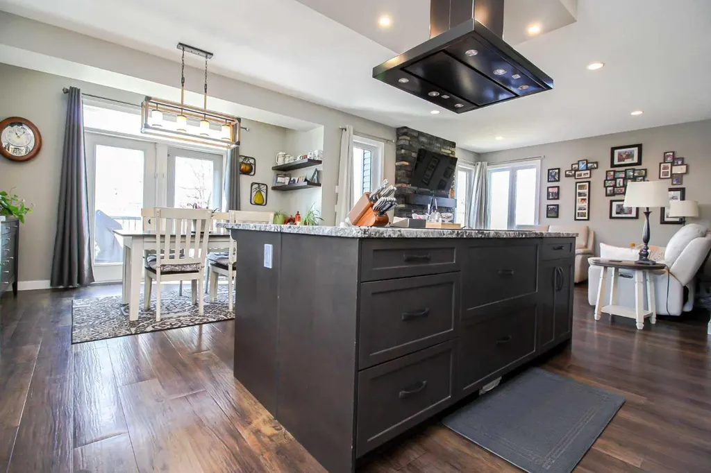 712054 Range Road 55 Grande Prairie AB T8X 4A8