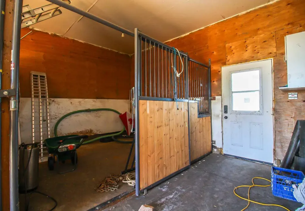 712054 Range Road 55 Grande Prairie AB T8X 4A8