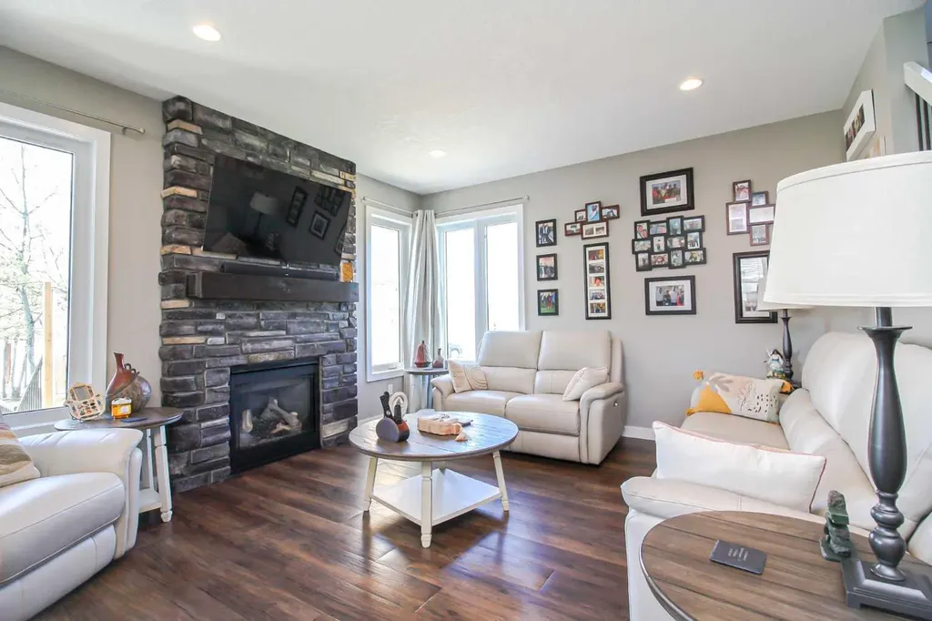 712054 Range Road 55 Grande Prairie AB T8X 4A8