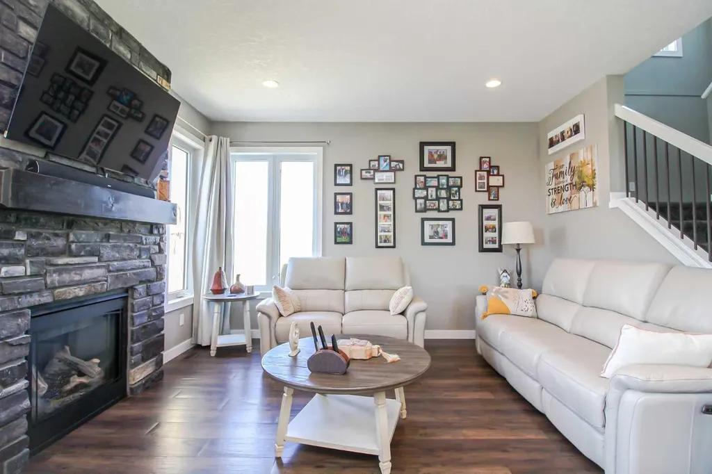 712054 Range Road 55 Grande Prairie AB T8X 4A8