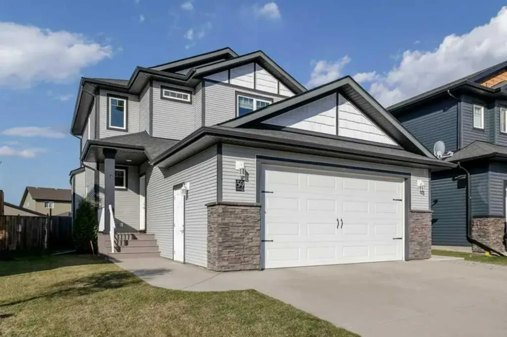 59 Reynolds Road Sylvan Lake AB T4S 0L8