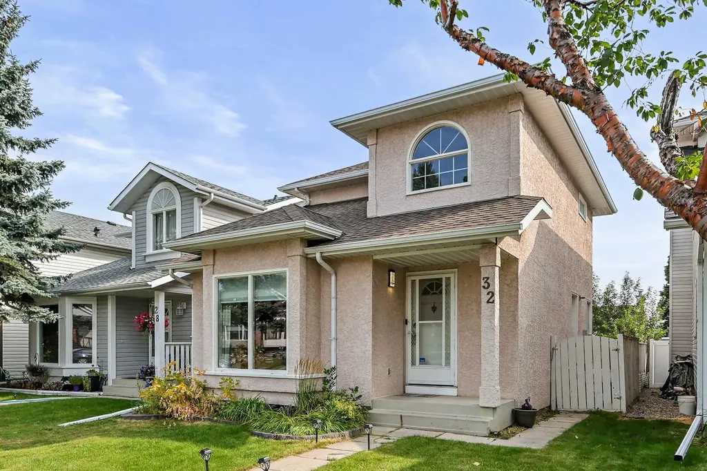 32 Millrise Crescent SW Calgary AB T2Y 2H6