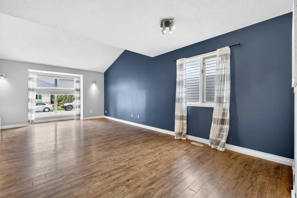 32 Millrise Crescent SW Calgary AB T2Y 2H6