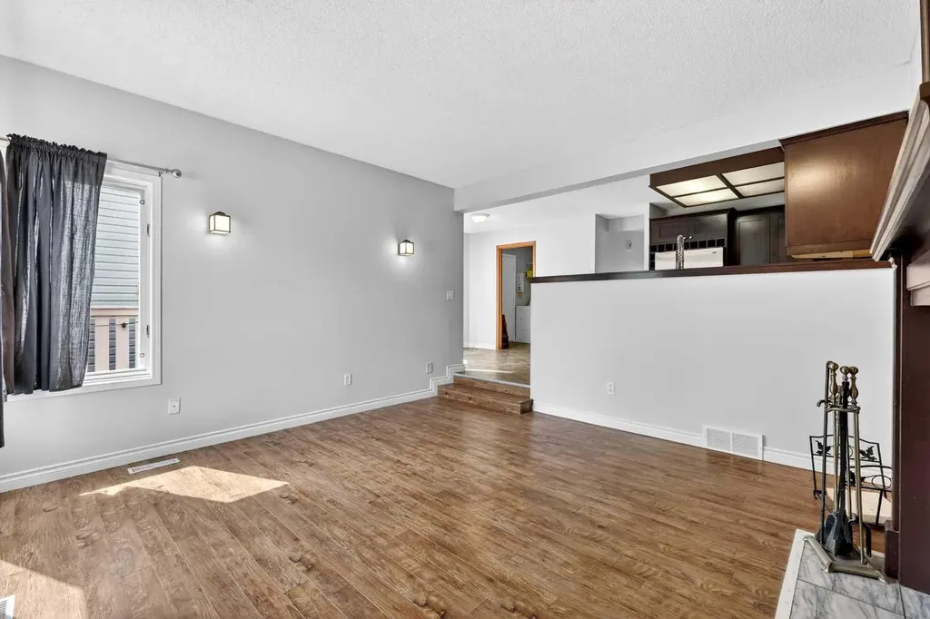 32 Millrise Crescent SW Calgary AB T2Y 2H6