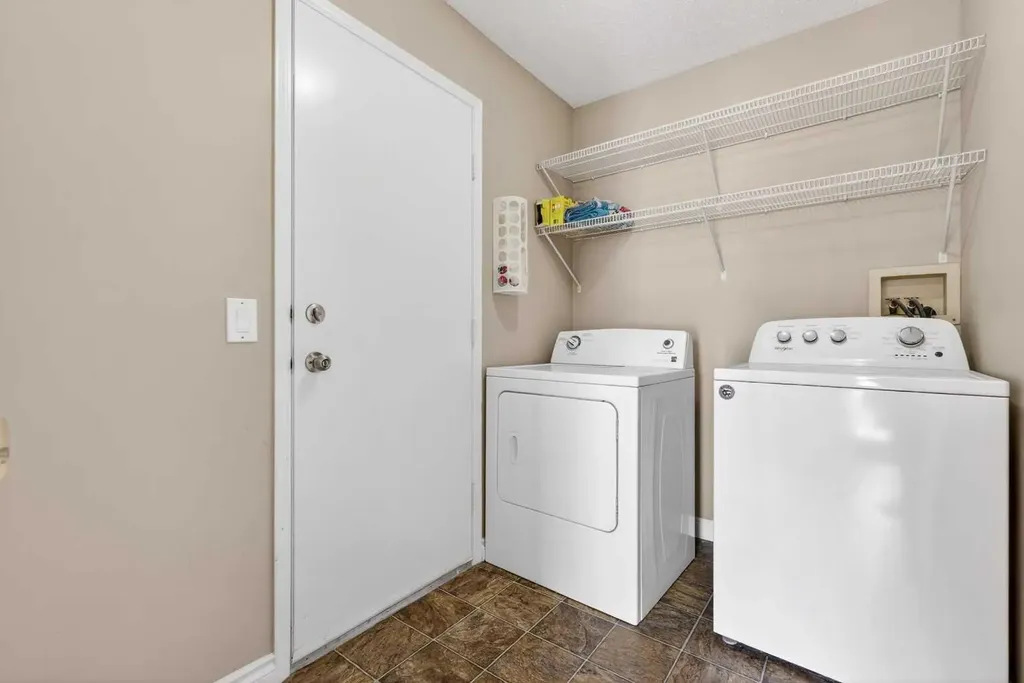 32 Millrise Crescent SW Calgary AB T2Y 2H6