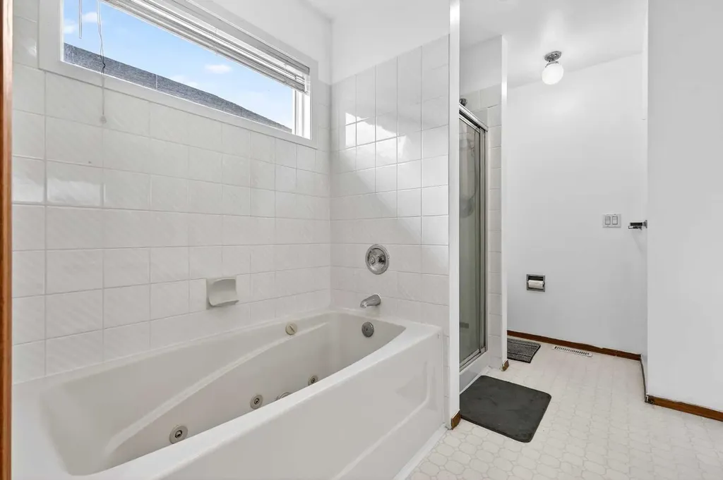32 Millrise Crescent SW Calgary AB T2Y 2H6