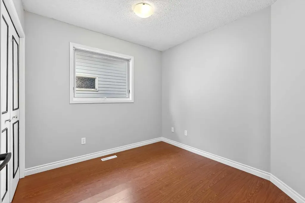 32 Millrise Crescent SW Calgary AB T2Y 2H6