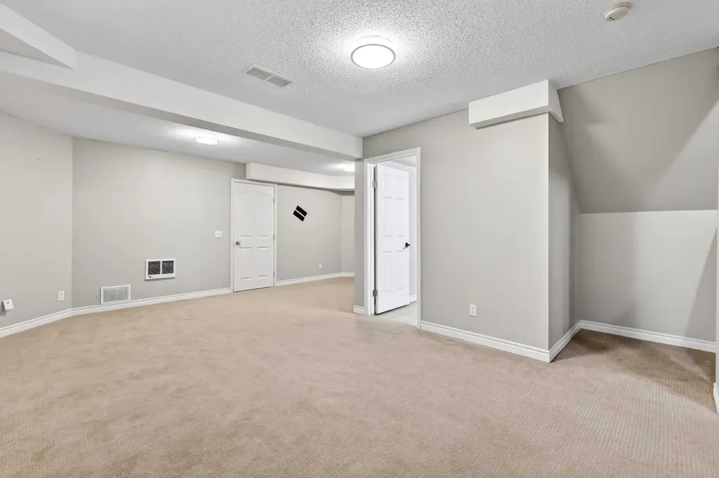 32 Millrise Crescent SW Calgary AB T2Y 2H6
