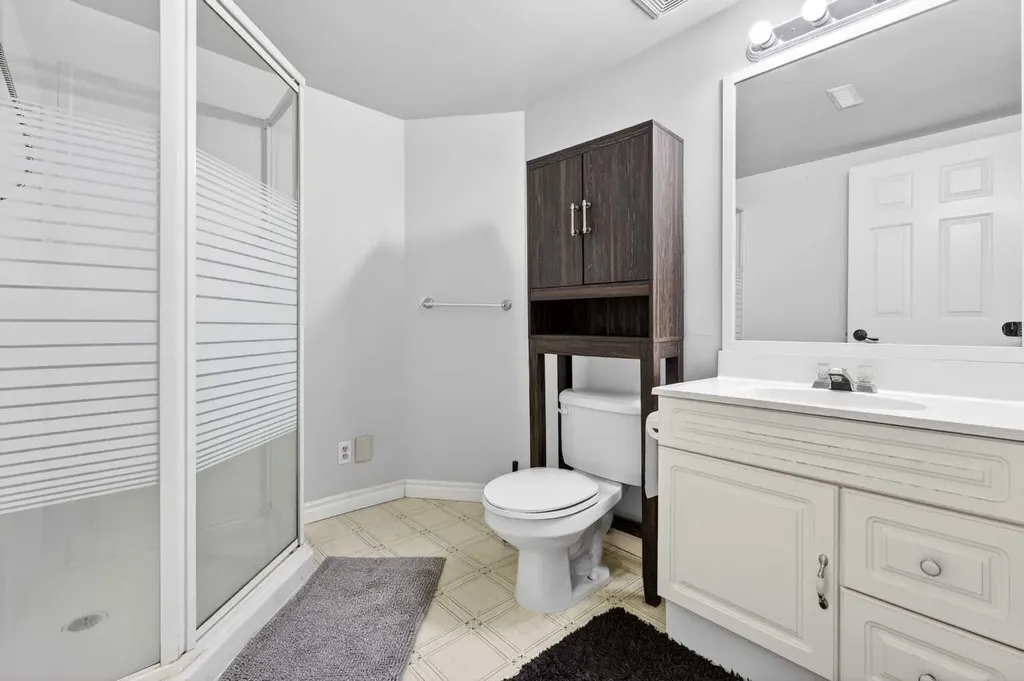 32 Millrise Crescent SW Calgary AB T2Y 2H6