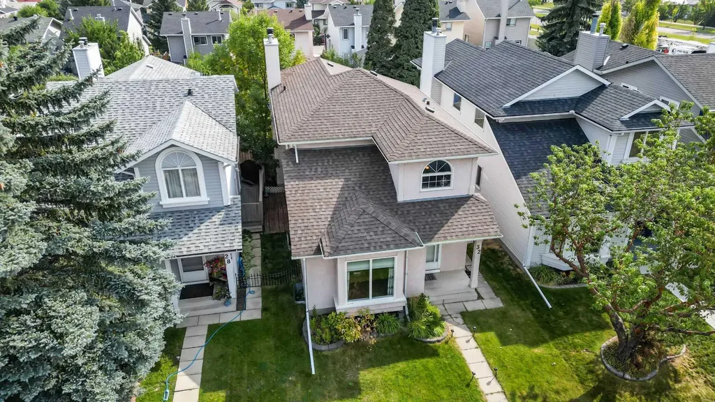 32 Millrise Crescent SW Calgary AB T2Y 2H6