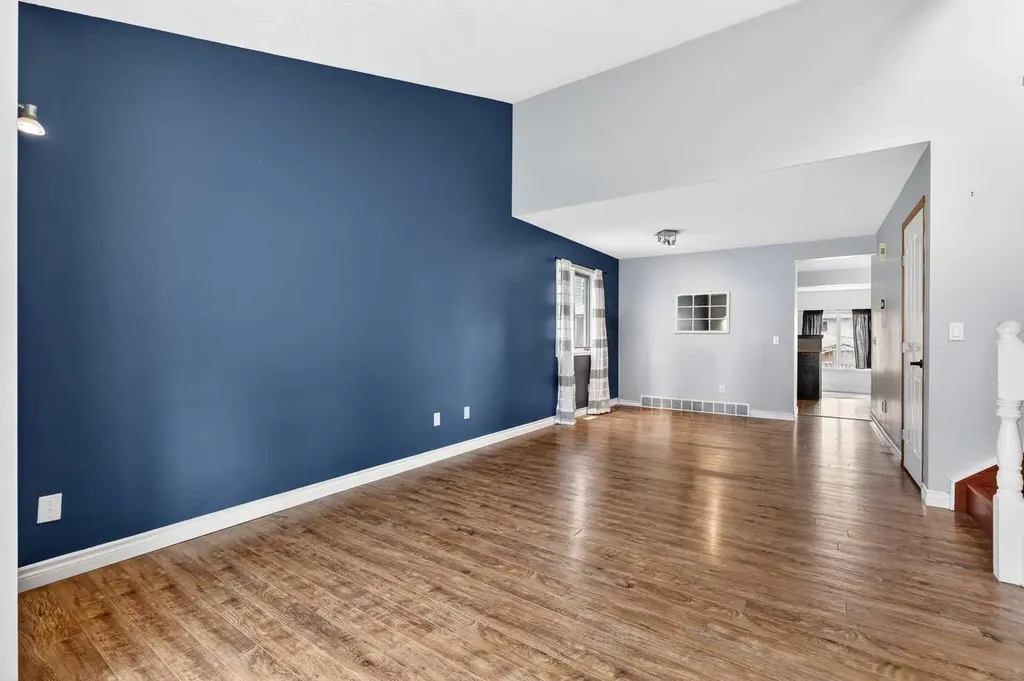 32 Millrise Crescent SW Calgary AB T2Y 2H6