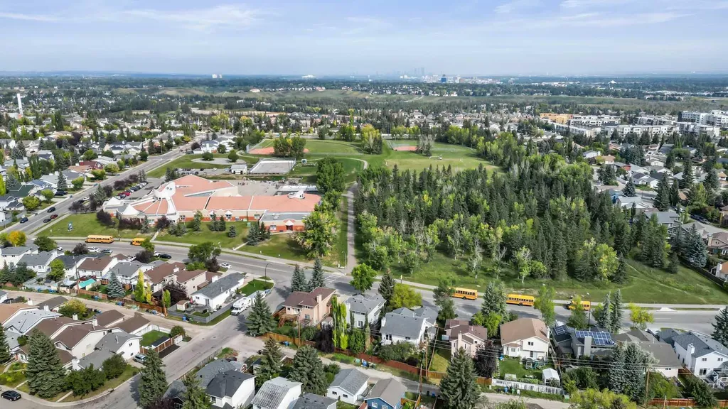 32 Millrise Crescent SW Calgary AB T2Y 2H6