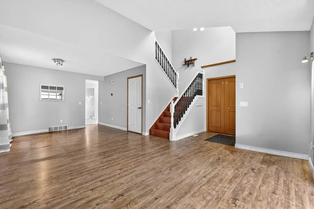 32 Millrise Crescent SW Calgary AB T2Y 2H6