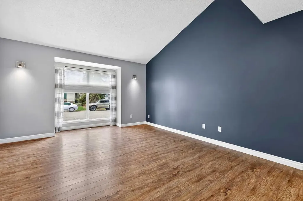 32 Millrise Crescent SW Calgary AB T2Y 2H6